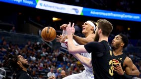 Mitchell scores 43 to lead Cavs to 117-113 win over Magic