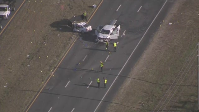 2 dead, 4 hurt in multi-vehicle crash in Four Corners area of Polk County: sheriff