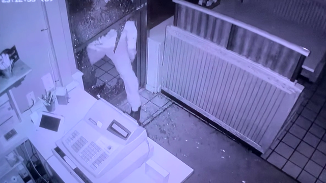 Same burglar may be linked to break-ins at four Winter Garden businesses, police say