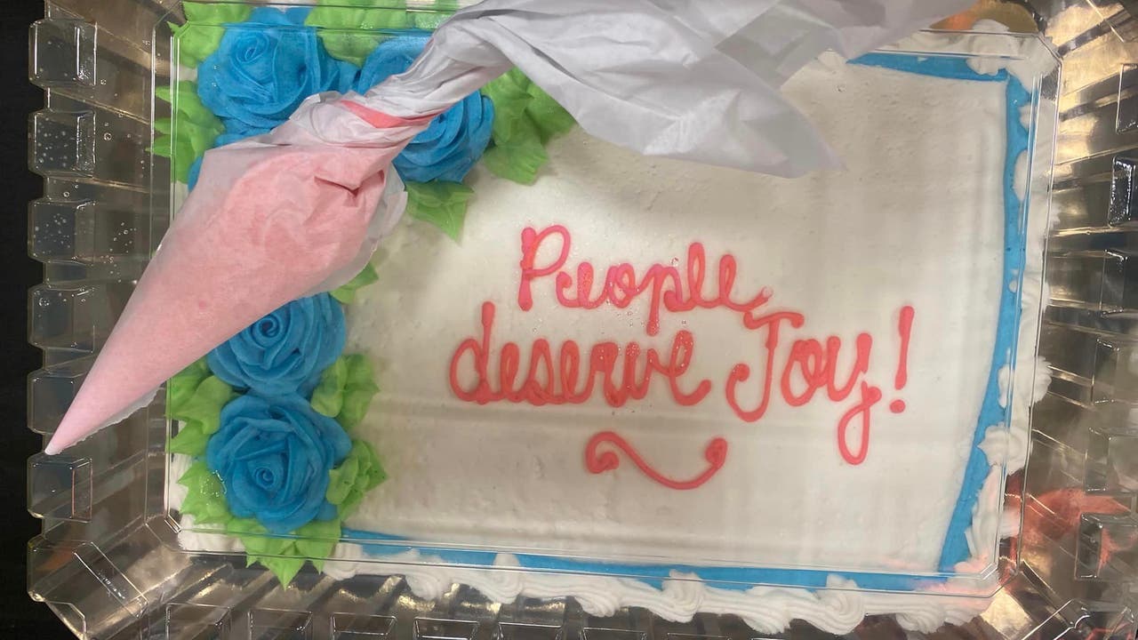 Publix apologizes after bakery refused to write 'trans' on cake