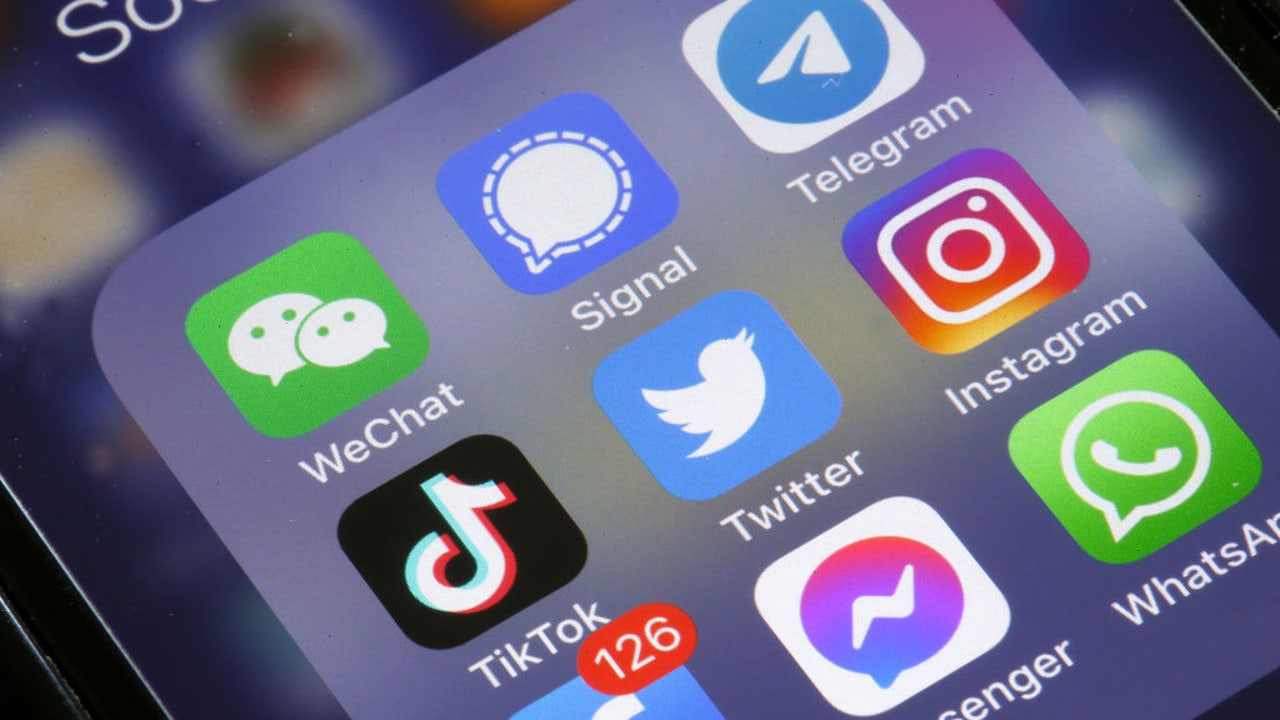 Social media app Clapper touted as an adult version of TikTok - Vimarsana News