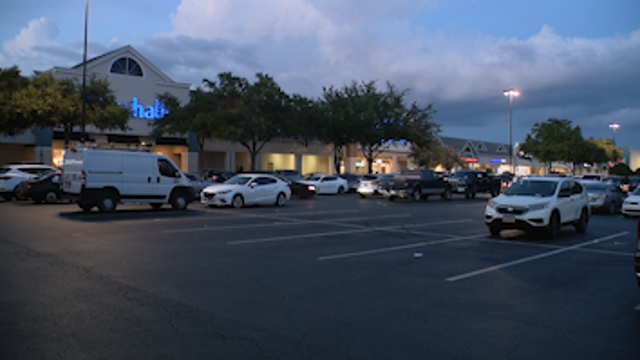 Apopka police find woman's body left behind plaza dumpster while shops were still open