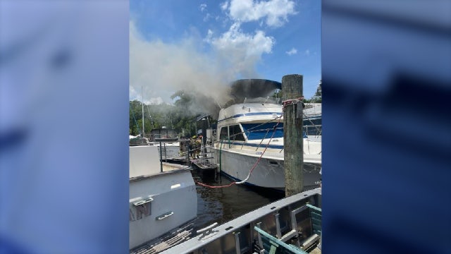1 injured after fire breaks out on boat in Sanford: Fire officials