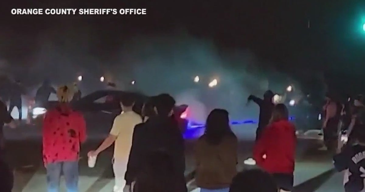 Orange County deputies arrest 2 for alleged street racing | FOX 35 Orlando