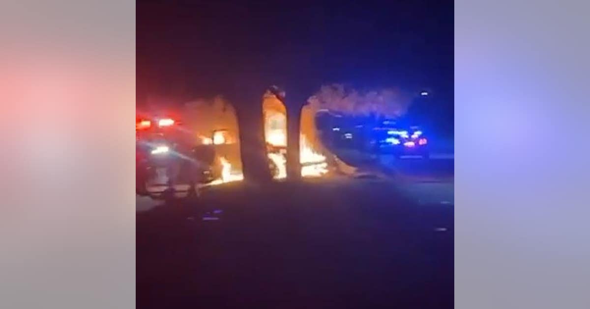 Pickup truck crashes into tree and bursts into flames in Orlando ...
