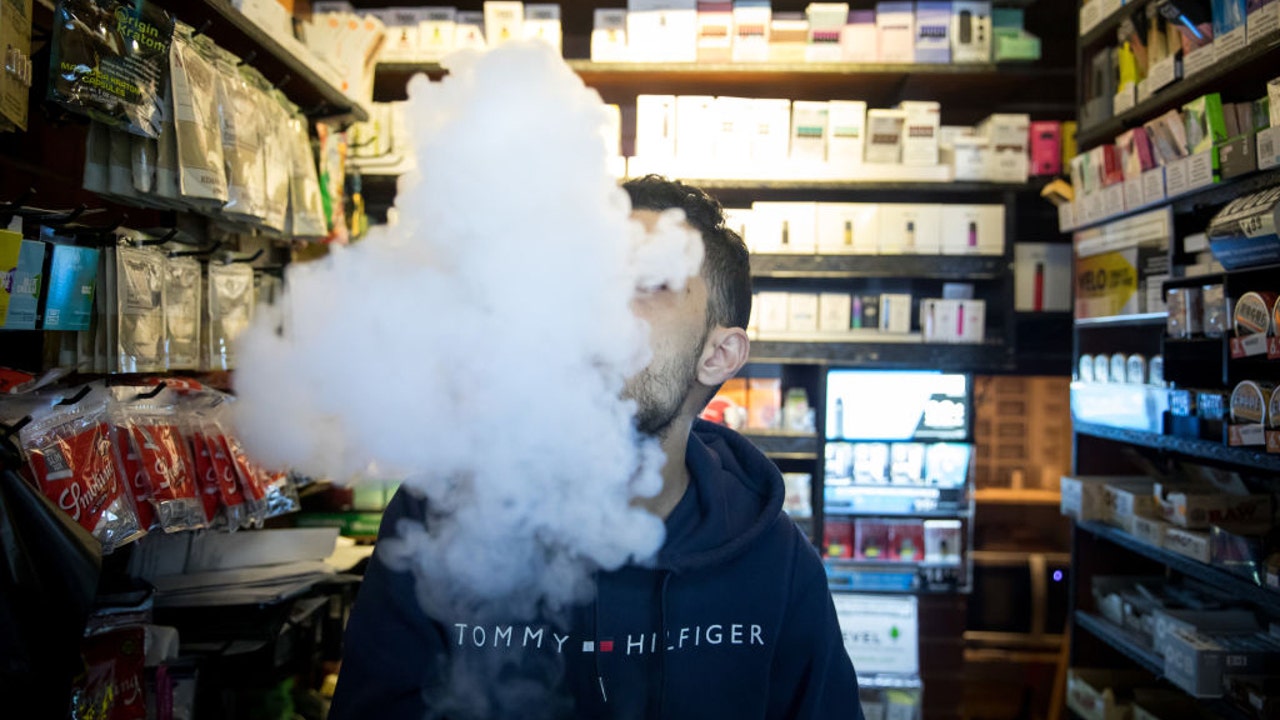 Thousands of unauthorized vapes pouring into US despite FDA crackdown - Vimarsana News