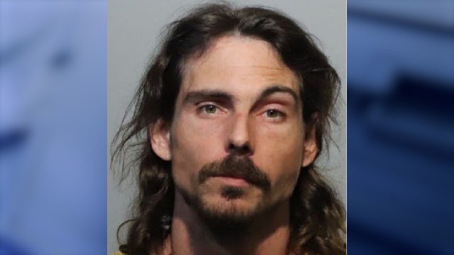 Florida man arrested in fight outside Oviedo 7-Eleven that left man brain-dead, officials say