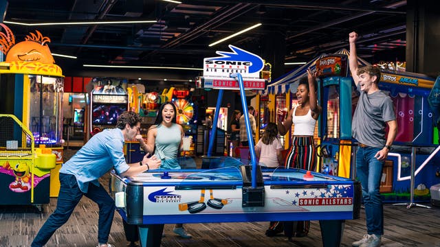 Massive arcade, entertainment center opening first Florida location