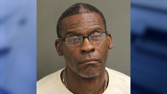 Florida man arms himself with branch cutters, before breaking into home, attacking, people inside: Police