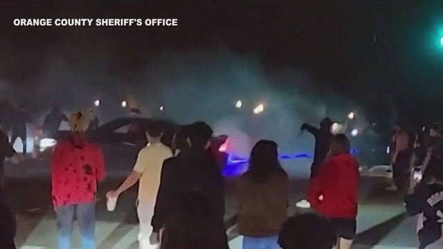 Orange County deputies arrest 2 for alleged street racing