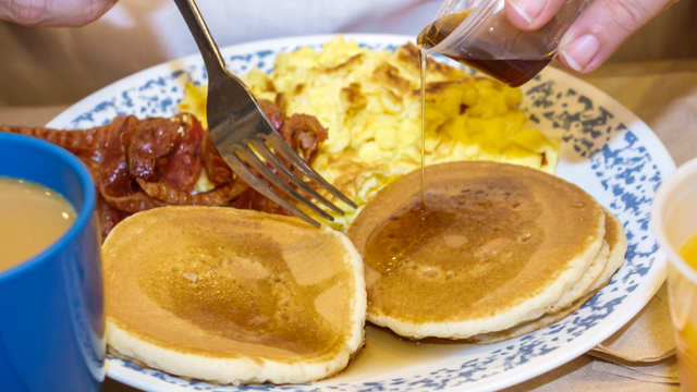 Family brawl breaks out at Florida home over breakfast preference: Pancakes or eggs?