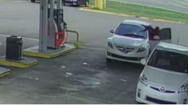 VIDEO: Florida man opens fire at busy gas station, leading to shootout, deputies say