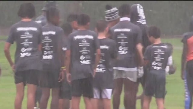 Jags rookie, former Gator, Ventrell Miller hosts inaugural youth football camp