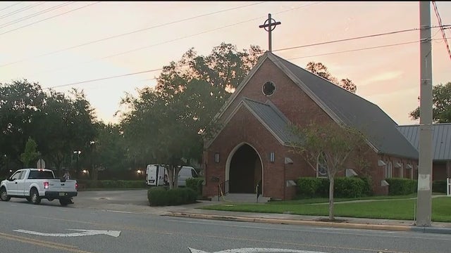 Fire rips through Orlando church overnight