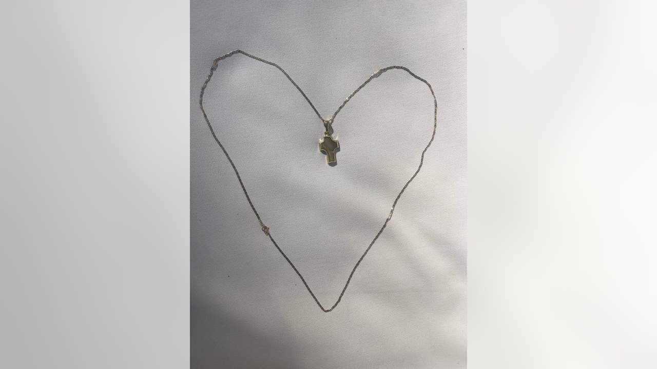 Florida metal detecting club finds Tennessee man's prized possession - Vimarsana News