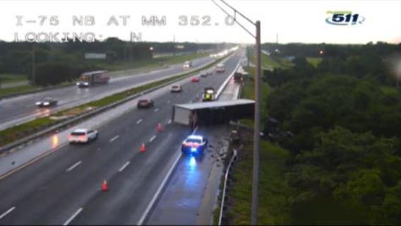 I-75 traffic jam: Multiple accidents reported, including overturned truck and jackknifed semi