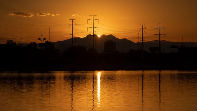More than 35 million Americans expected to see triple-digit temps Sunday as deadly heat wave drags on