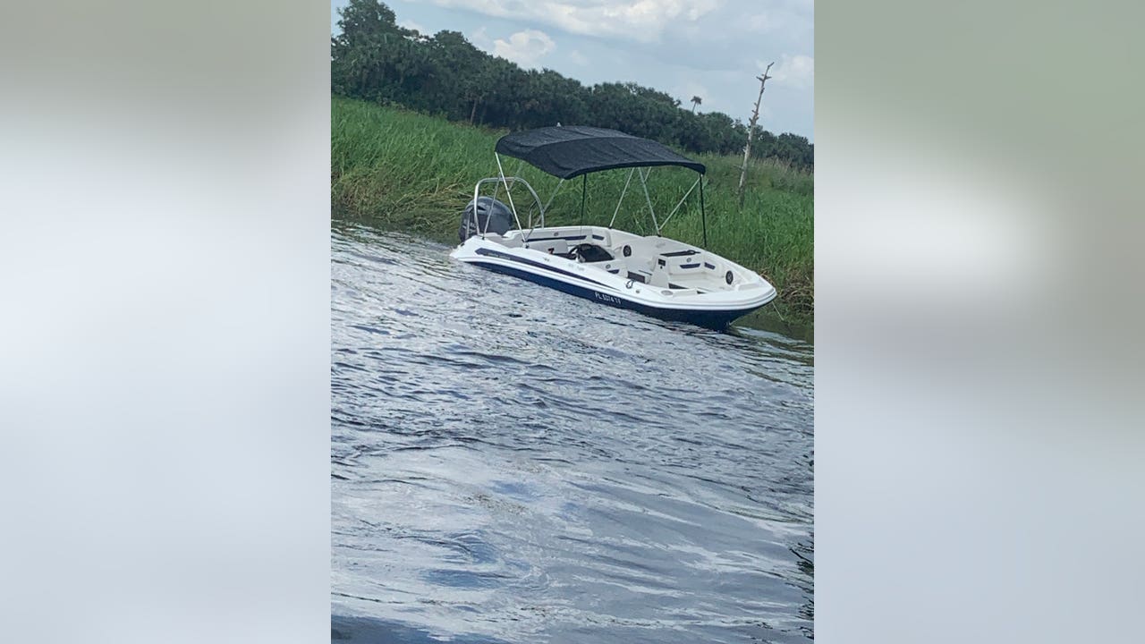 Woman thrown overboard after boats crash on Florida lake: fire department - Vimarsana News
