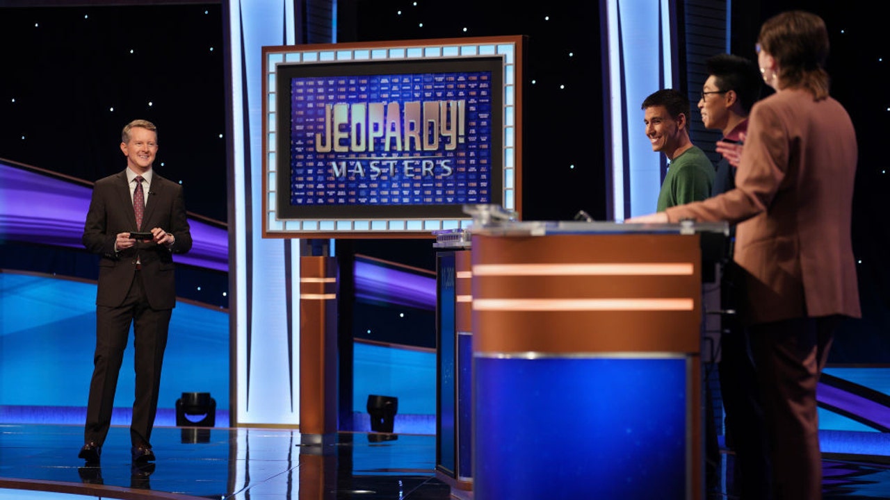'Jeopardy!' to reuse questions, contestants for Season 40 amid writer's strike - Vimarsana News