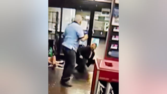 Postal worker accused of striking three customers at USPS in Orange County still on the job