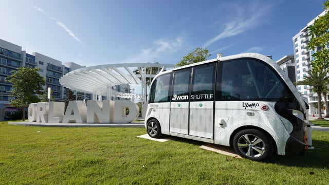 Meet 'The SWAN': Orlando debuts self-driving shuttle to whisk passengers around downtown, for free
