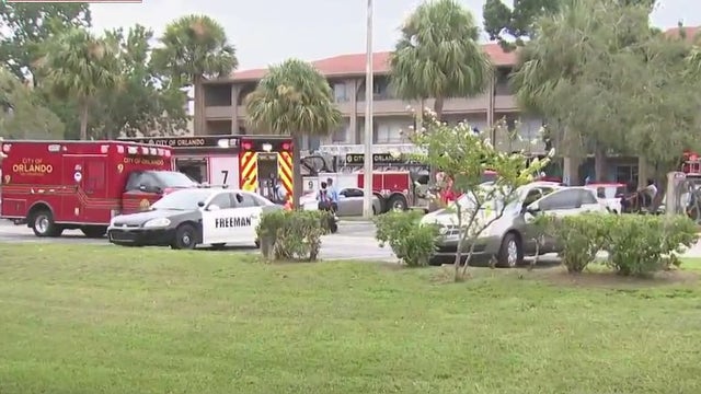 Crews respond to Orlando apartment complex fire