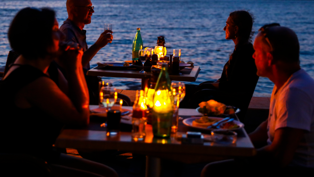 This Florida city offers the cheapest romantic dinner date in the state: report