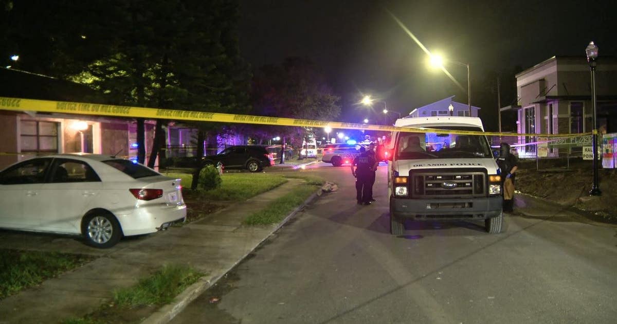 Manhunt underway for robbery suspect who shot at Orlando police ...