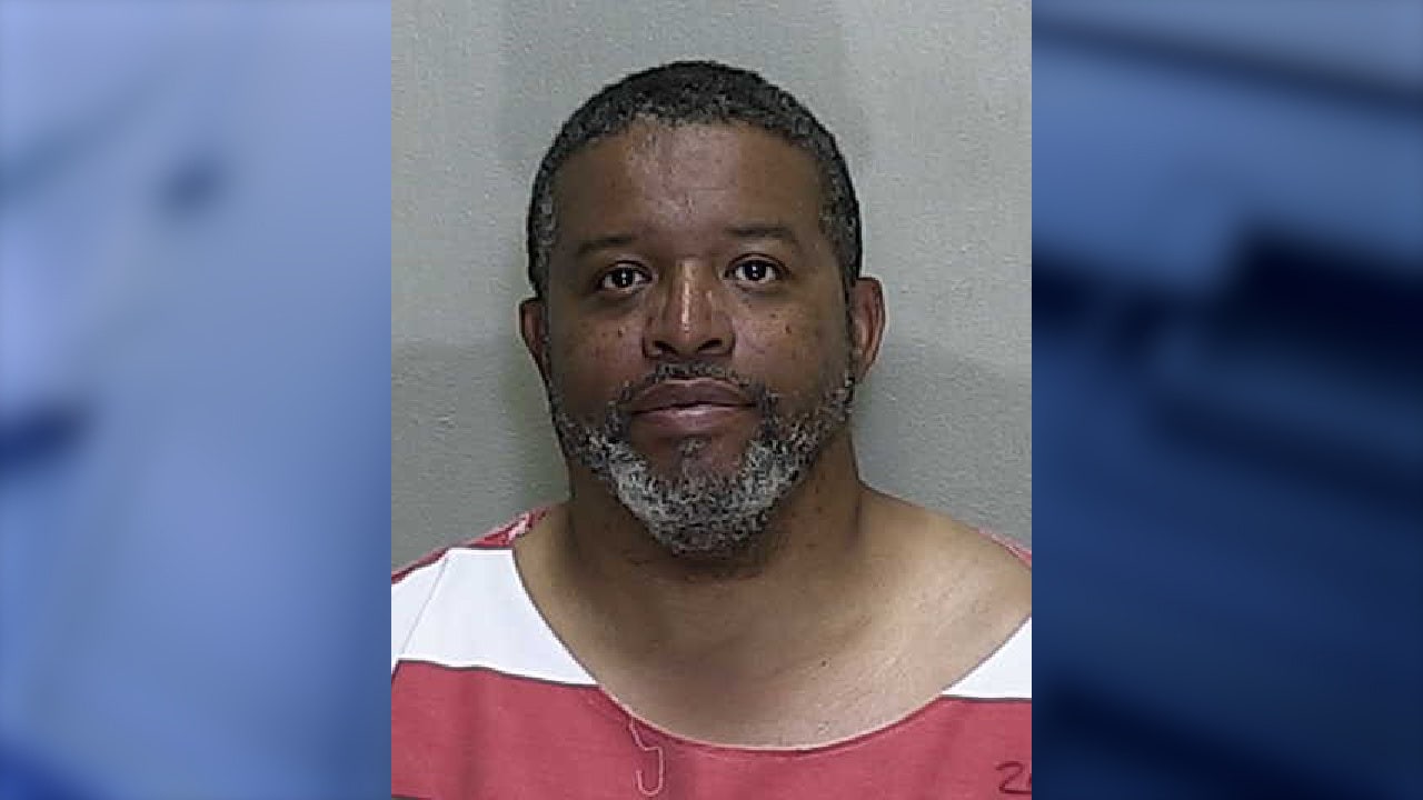 Florida pastor arrested for sexual acts with young girl, deputies image