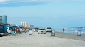 1 hospitalized after getting caught in rip current at New Smyrna Beach with 6 others: Officials