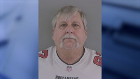 Florida man in Buccaneers jersey poses as officer, attempts to pull over cars on I-75, troopers say