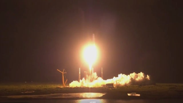 Watch again: SpaceX Falcon 9 sends next batch of Starlink satellites into space