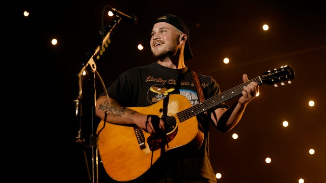 Zach Bryan adds 2 Florida shows to nearly sold out tour due to high demand