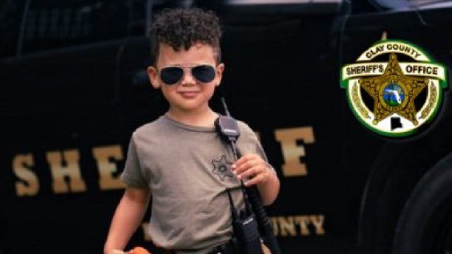 Florida deputies playfully warn kids in law enforcement Halloween costumes: 'Expected to pick up a shift'