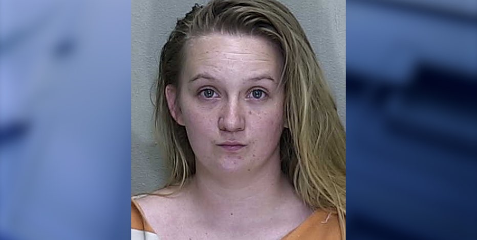 Dollar General employee helps boyfriend's grandma steal $1,600 from store, deputies say: 'Hard time saying no'
