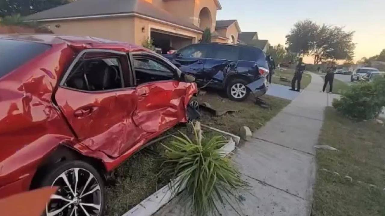 Florida family spooked after speeding car crashes into driveway on Halloween - Vimarsana News