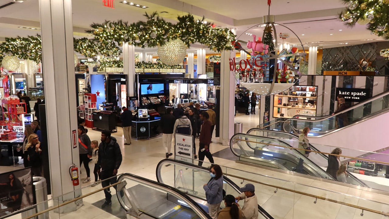 When should stores start playing Christmas music? Here's how retailers decide - Vimarsana News