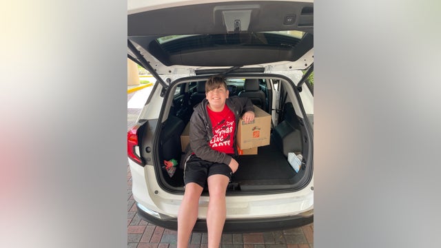 Florida teen collecting toys for children in hospital this holiday season