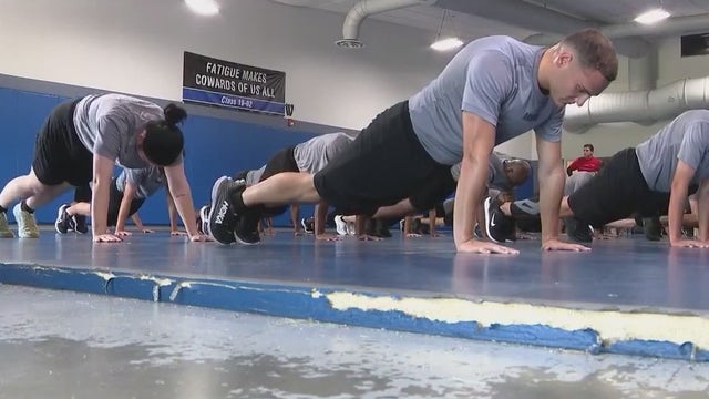 Orlando Police Department pledges to add more women to force