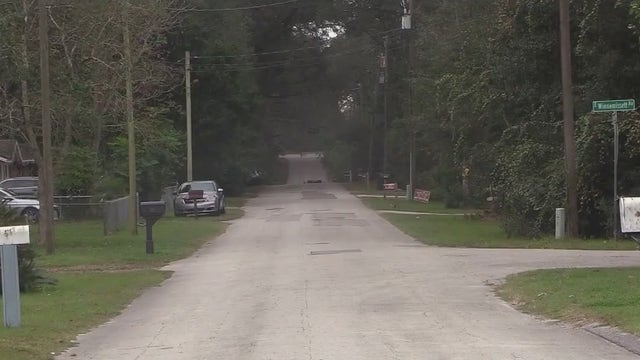 Suspect wanted following shooting death of DeLand man, deputies say