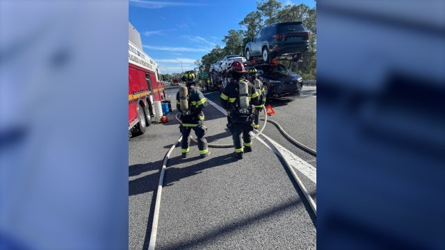 SR 417 shut down near Sanford due to truck fuel leak, officials say
