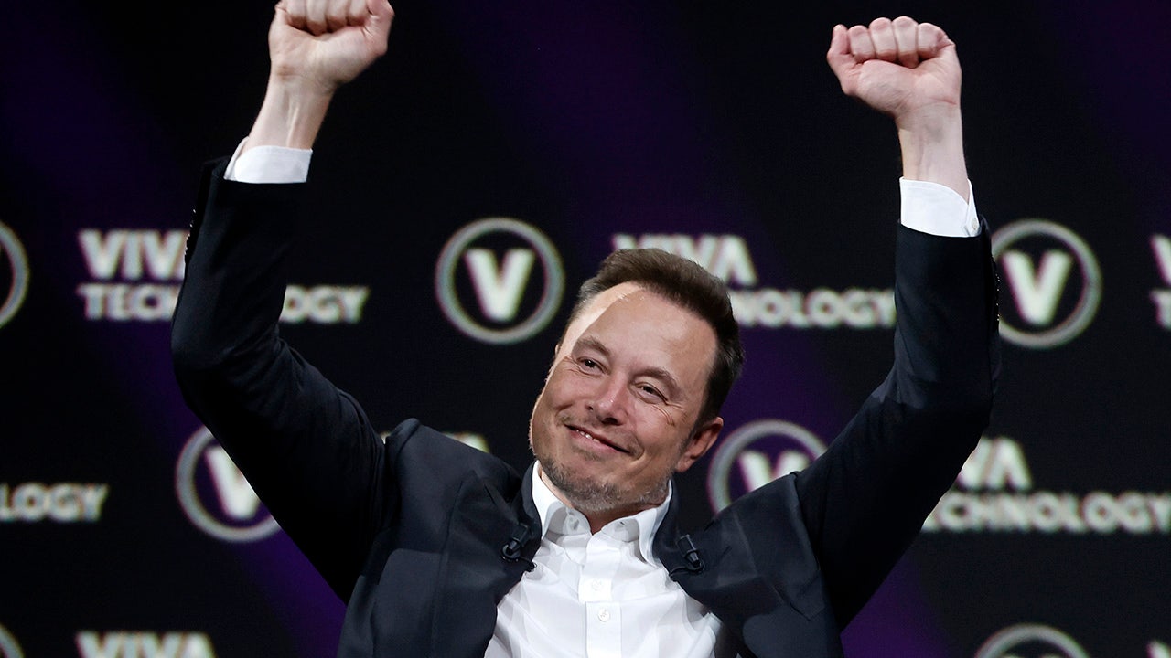 The world could get its first trillionaire within 10 years - Vimarsana News