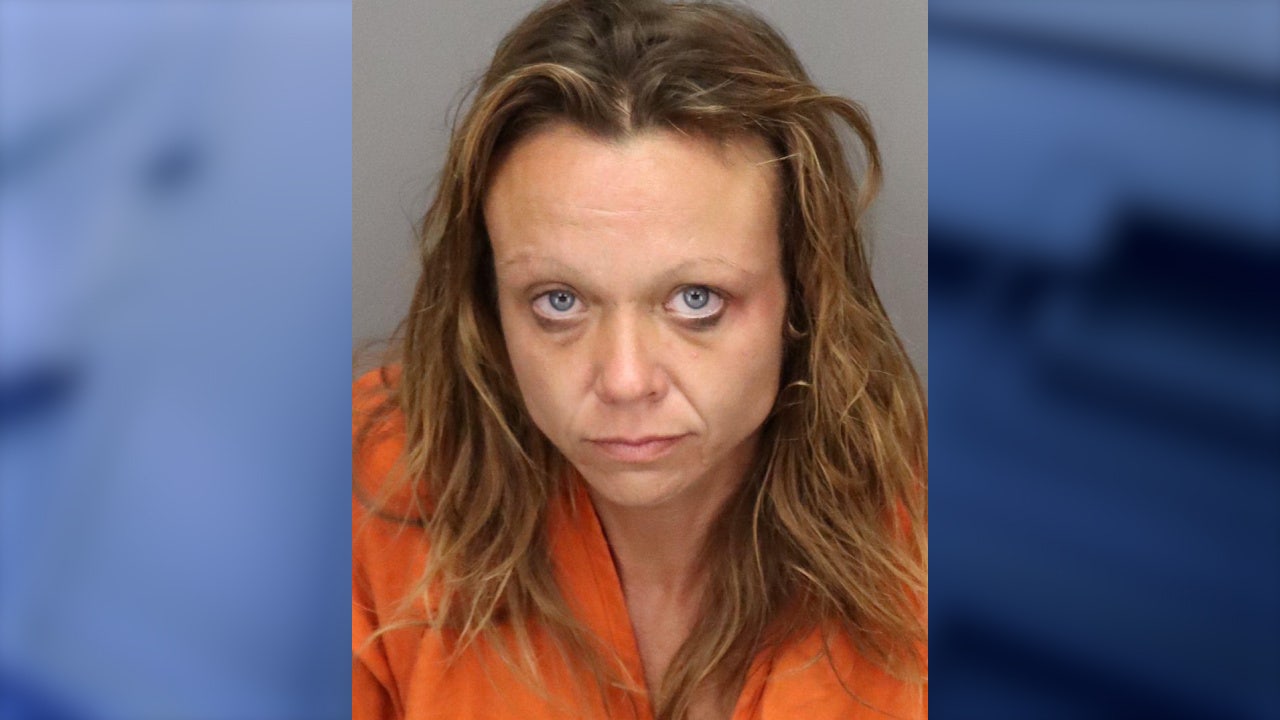 Drunk, naked Florida woman wielding peeler knife barges into RaceTrac, threatens to kill staff: deputies