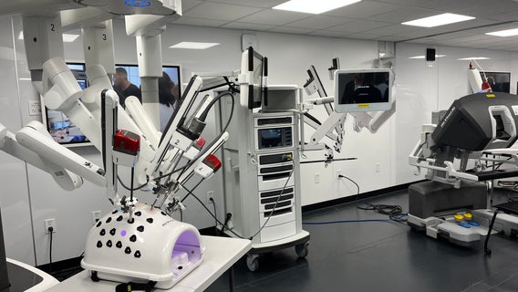 Orlando Health shows advanced lung cancer-fighting robots