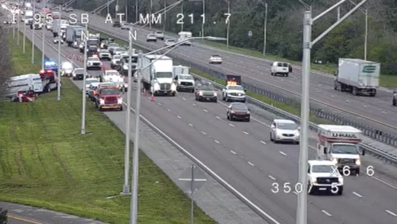 Man dies in I-95 crash after vehicle flips, crashes into multiple trees, FHP says