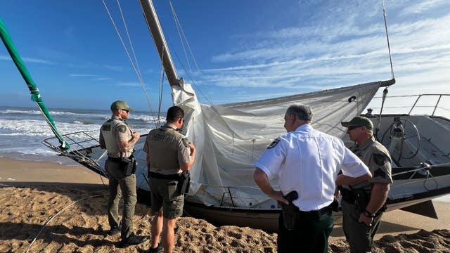 Man wanted for abandoning sailboat at busy Florida beach