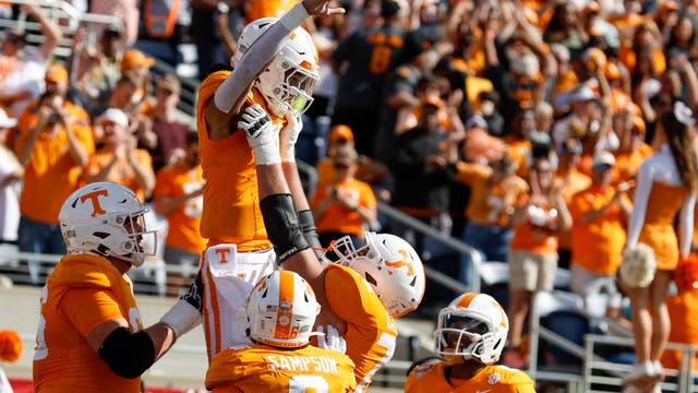 Nico Iamaleava leads No. 25 Tennessee to 35-0 rout of No. 20 Iowa in the Citrus Bowl