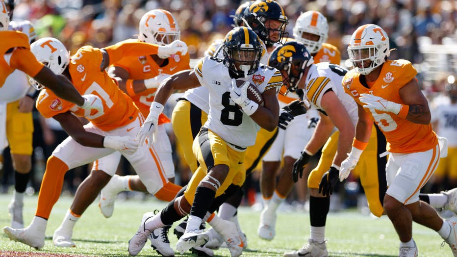 Nico Iamaleava Leads No. 25 Tennessee To 35-0 Rout Of No. 20 Iowa In ...