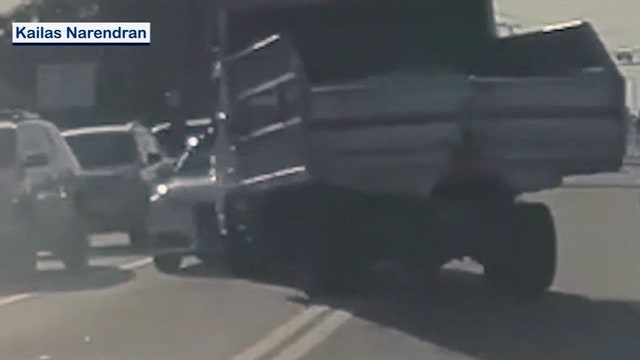 Alleged hit-and-run caught on camera as Melbourne Police search for suspect