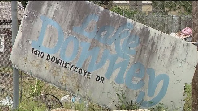 Demolition begins at shuttered Lake Downey Mobile Home Park in Orange County